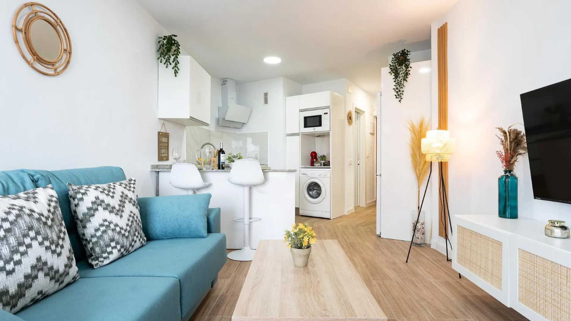 شقة Malagasuite Cozy Studio & Pool توريمولينوس إسبانيا